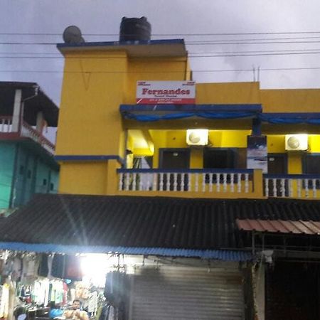 Fernandes Guest House Calangute Exteriör bild