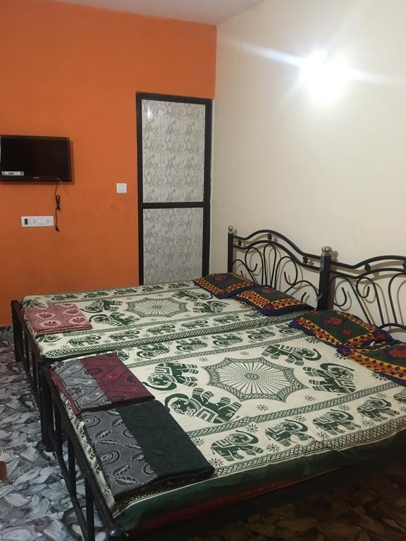 Fernandes Guest House Calangute Exteriör bild